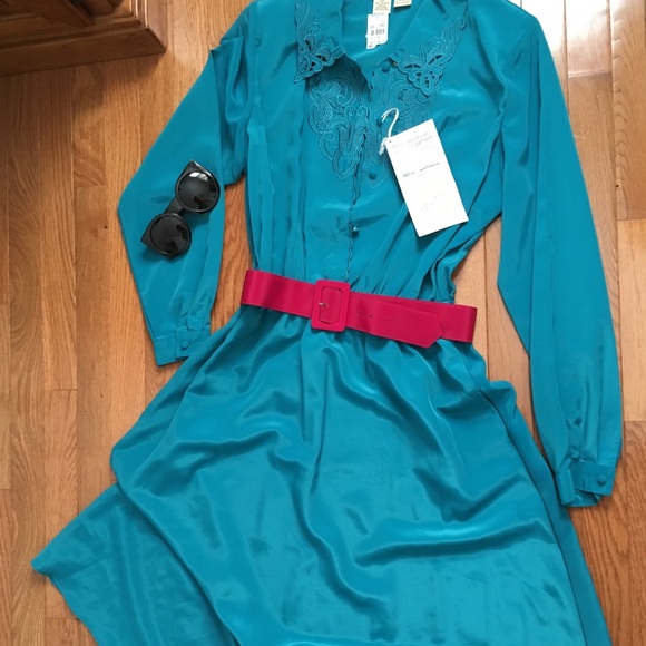 Dress 👗 - Picture 2 of 4